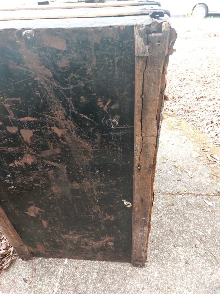 snapshot of the steamer trunk before restoration